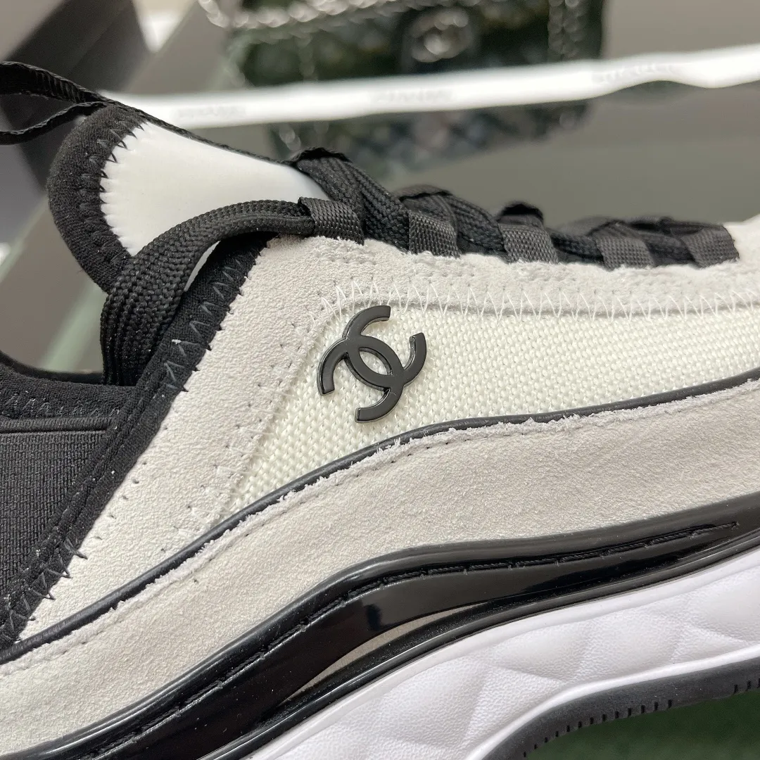 👟👟 Women's shoes, women's clothing 👟👟Ex-factory price 480👟👟 Women's shoes, women's clothing [Higher versions are available for a long time] ⚠️Note: This style has many colors, and the market has complete colors. Welcome to consult~CHANEL Chanel Couple Style Xiaoxiang Casual Sports Shoes Dad Shoe Counter Original 1:1, each color is accurately matched, the internal standard coding fabric is: original imported cow down + imported fabric, the lining is made of: imported breathable velvet, outsole material: original 1:1 mold 3 layers T👟👟 Women's Shoes Women's Clothing 👟👟Ex-factory price U size: Women's 35-41